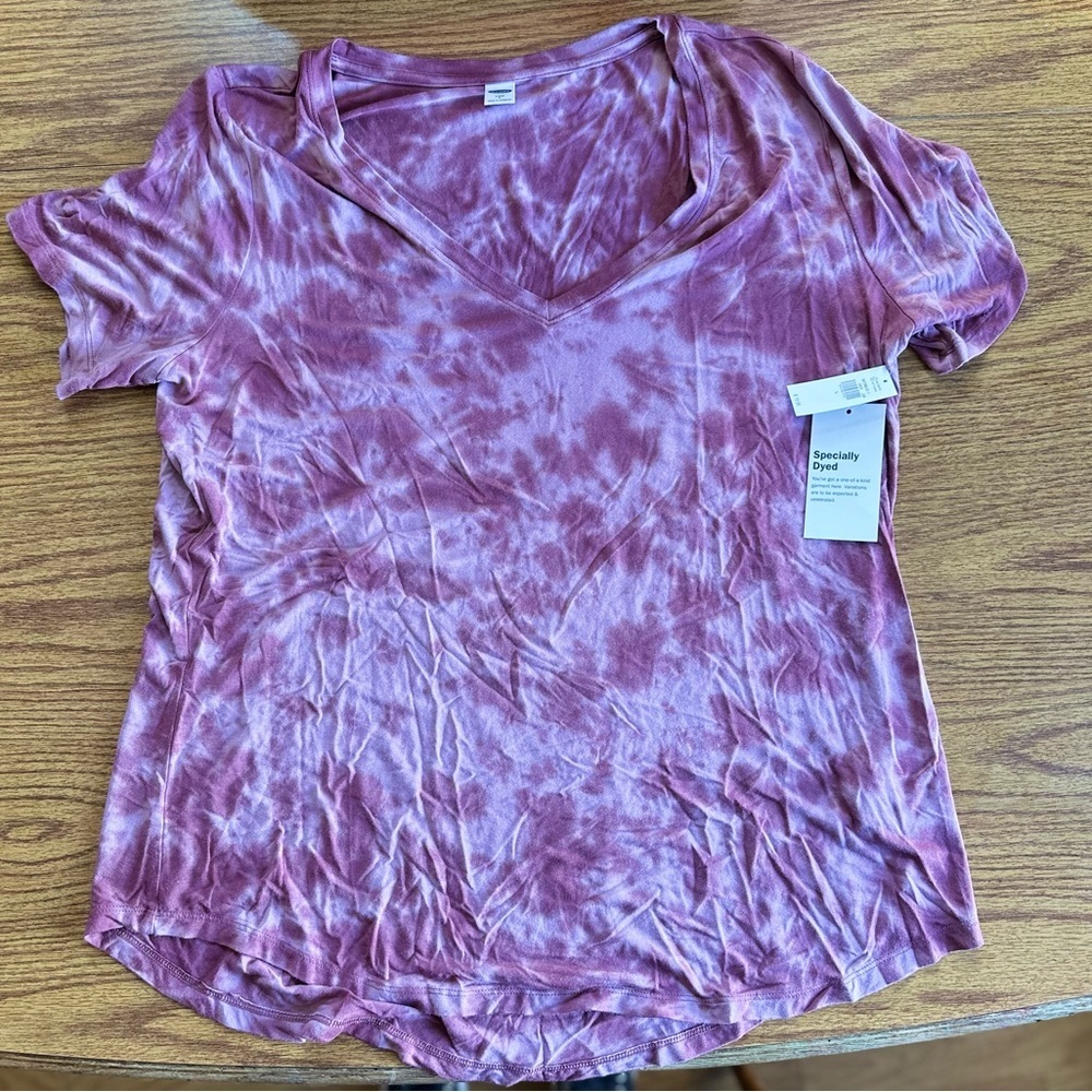 NWT Women's Tie Dye V Neck T Shirt Top Old Navy size Large